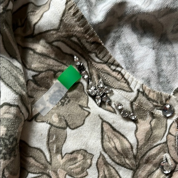 Charlotte V Neck Gem Button Down Neutral Floral Cardigan - Size Small - Picture 4 of 14